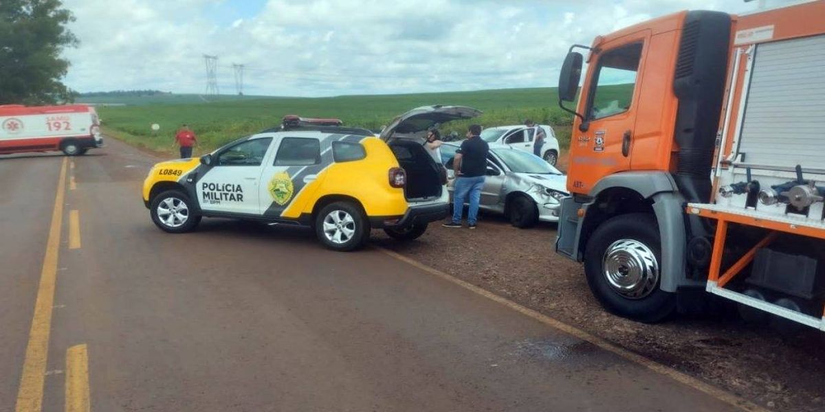 Acidente com vítimas é registrado na PR-574 no distrito da Penha em Corbélia