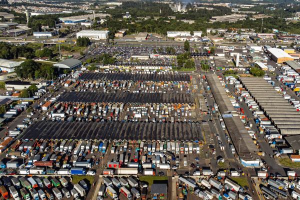 Ceasa Paraná comercializou 1,3 milhão de toneladas de hortigranjeiros em 2022