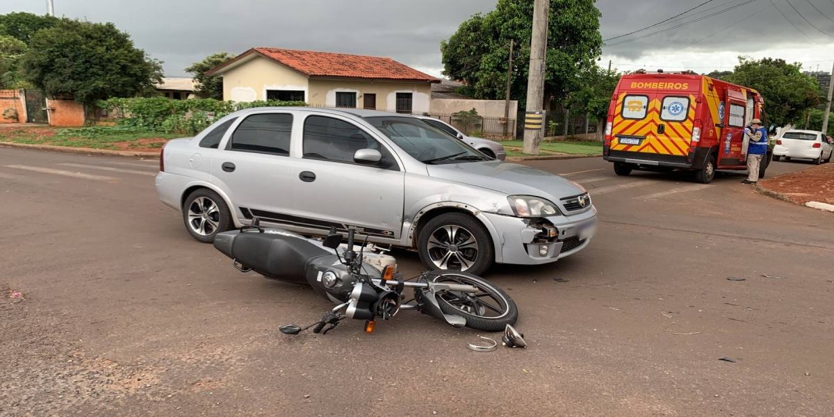 Motociclista de 47 anos contusão no dorso em colisão de trânsito no Bairro Brasília
