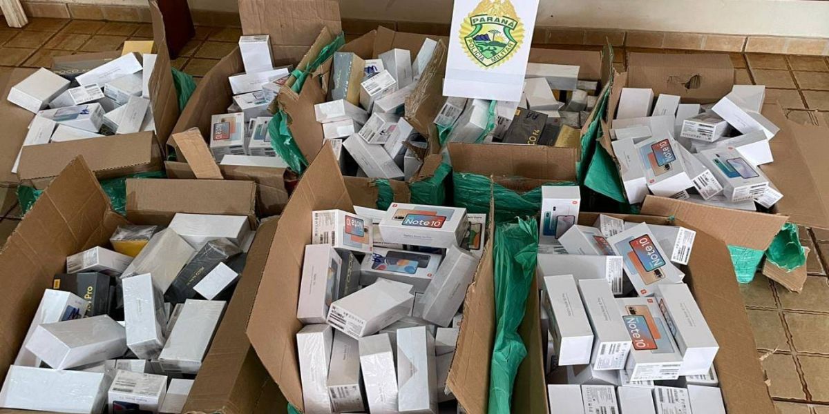 Polícia Militar apreende diversas caixas com celulares contrabandeados na BR-369 em Corbélia