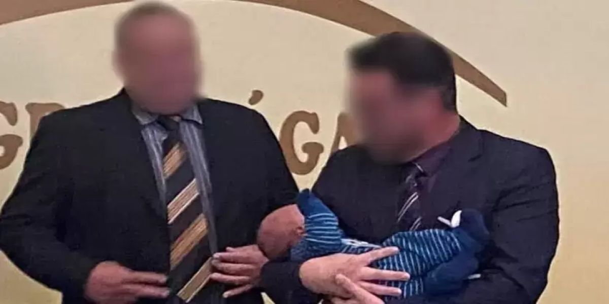 Bebê de dez meses morre em acidente na BR-116; criança teria caído de caminhão e sido atropelada