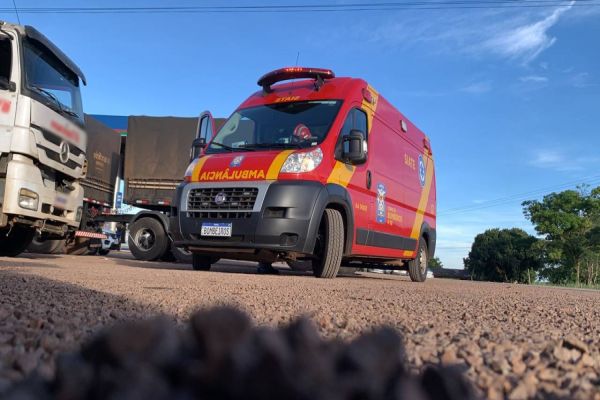 Imagem referente a notícia: Homem de 45 anos sofre queda de caminhão as margens da BR-369 em Cascavel