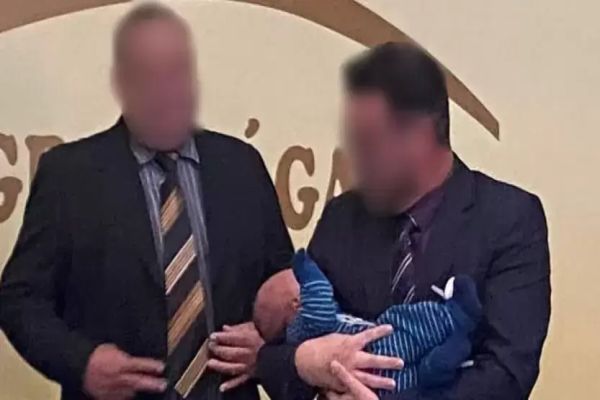 Bebê de dez meses morre em acidente na BR-116; criança teria caído de caminhão e sido atropelada