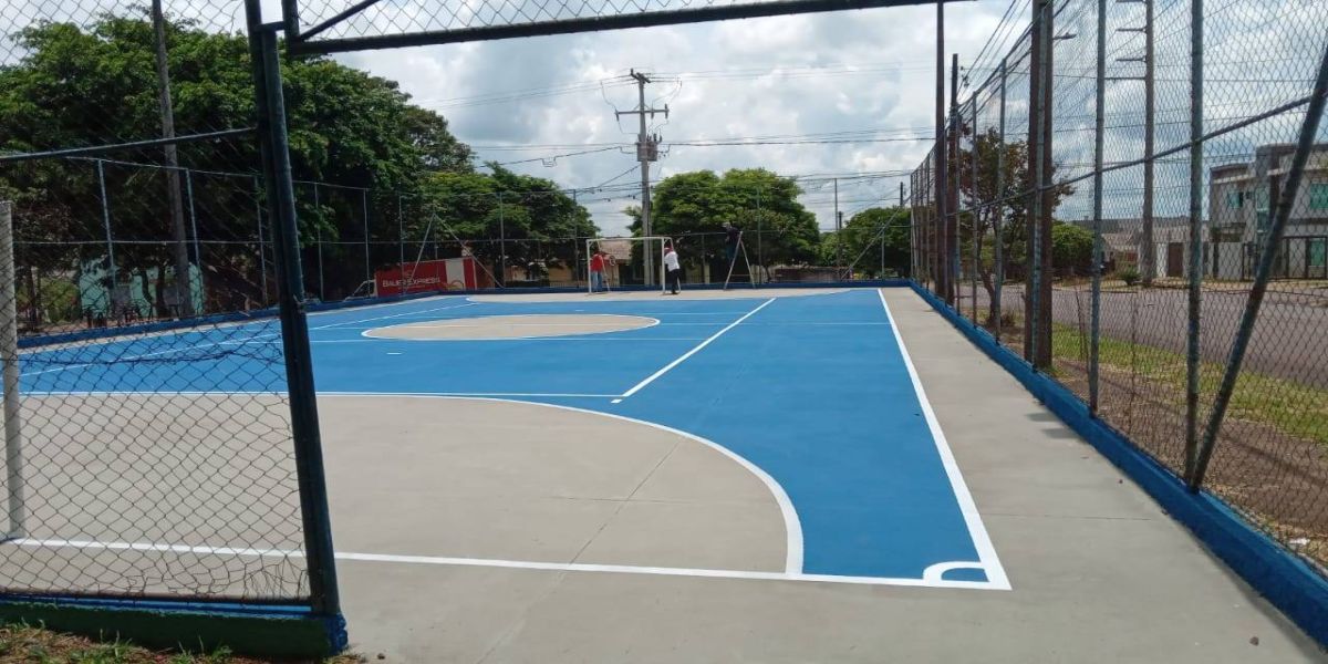 Quadra de esporte e academia do Aclimação são revitalizadas em Cascavel