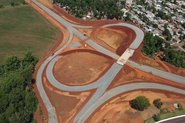 Viaduto da BR-277 ganha forma na nova Perimetral Leste de Foz do Iguaçu