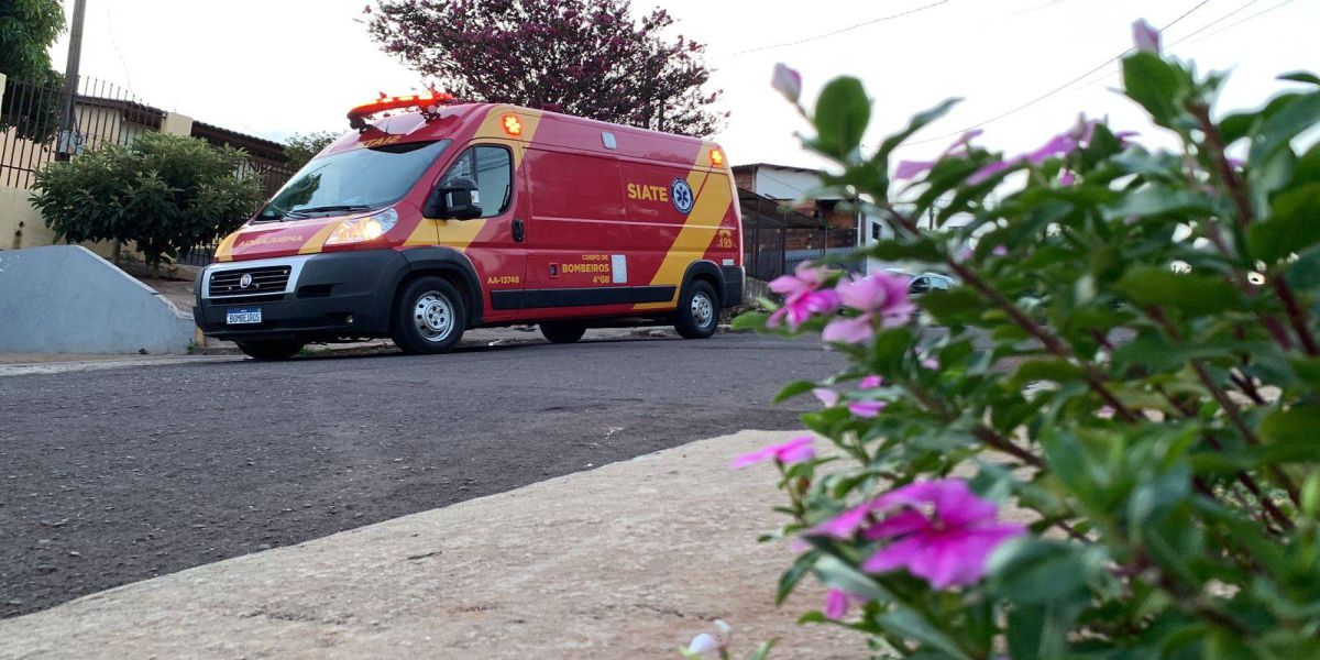 Após discussão mulher fica ferida e PM é acionada, no Bairro XIV de Novembro, em Cascavel