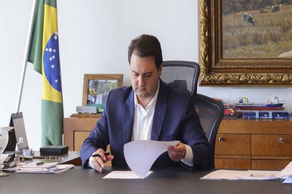 Governador autoriza progressão de 329 profissionais da Polícia Civil do Paraná