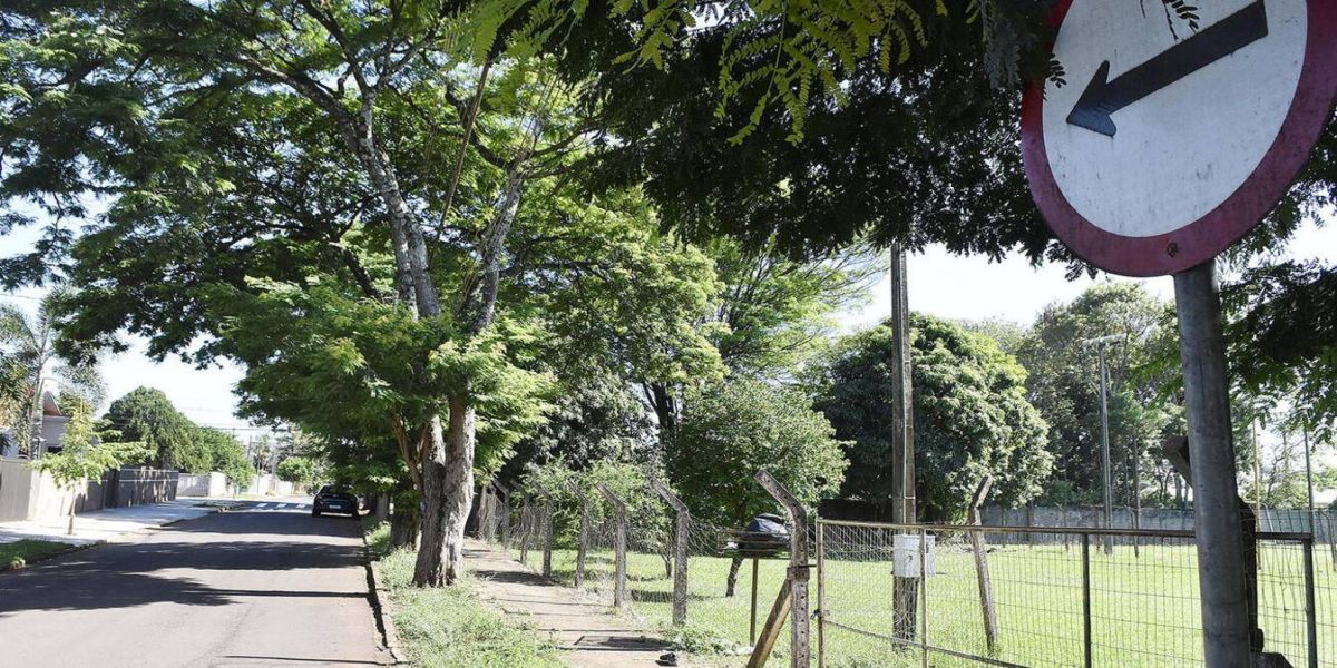 Sentido único em vias do Jardim Gisela é implantado pelo Deptrans em Toledo