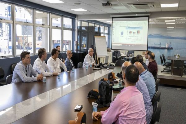 Após visita, empresários do Egito devem intensificar movimentação de fertilizantes pelo Paraná