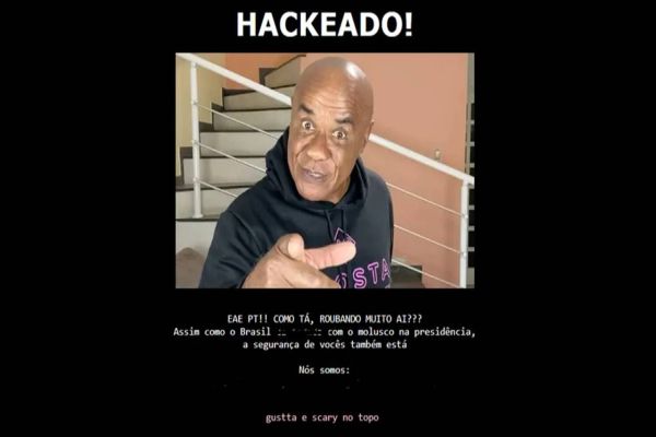 Site do PT é invadido por hackers, que publicam imagem de ex-ator pornô "Kid Bengala"