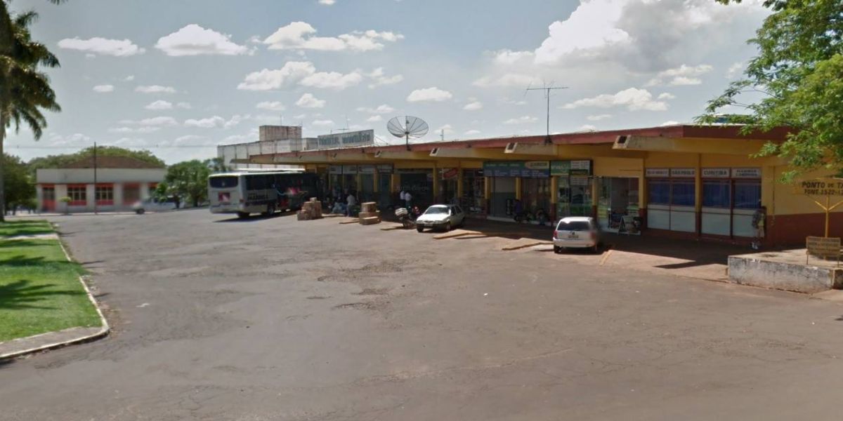 Cinco pessoas agridem e quebram braço de homem em rodoviária no norte do Paraná