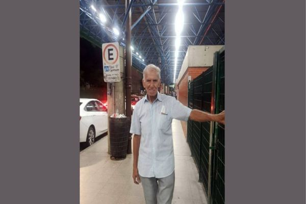Você conhece esta pessoa? idoso com Alzheimer esta perdido e procura pela família