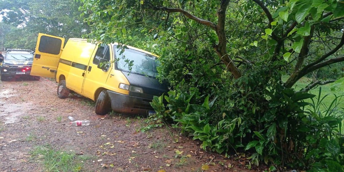 "Cigarreiro" tenta atropelar policial e acaba preso após perseguição pela BR-277 em Cascavel