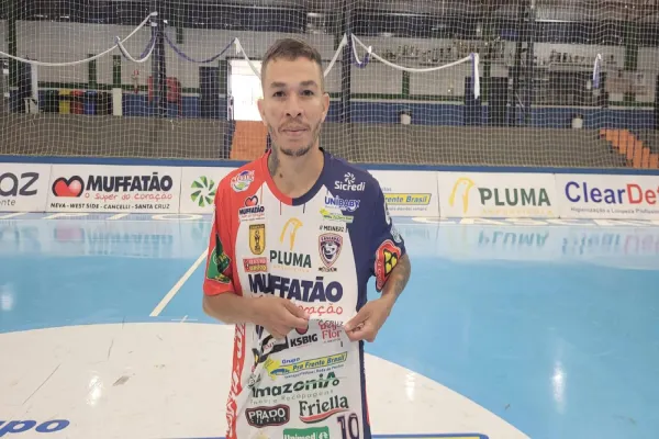 Foto relacionada a notícia: Ele está de volta! Cascavel Futsal anuncia ala Rabisco para a temporada 2023