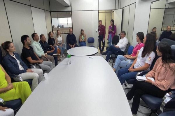 Novos servidores são empossados e Saúde dobra cobertura odontológica em Toledo