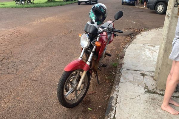 Mulher de 40 anos sofre laceração no pé após colisão de trânsito no Bairro Floresta