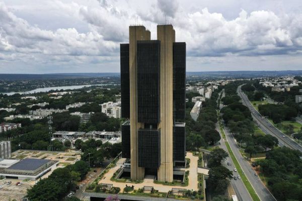 Copom mantém juros básicos da economia em 13,75% ao ano