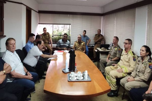 Imagem referente a notícia: Conseg realiza reunião com forças de segurança para tratar sobre a segurança pública de Cascavel