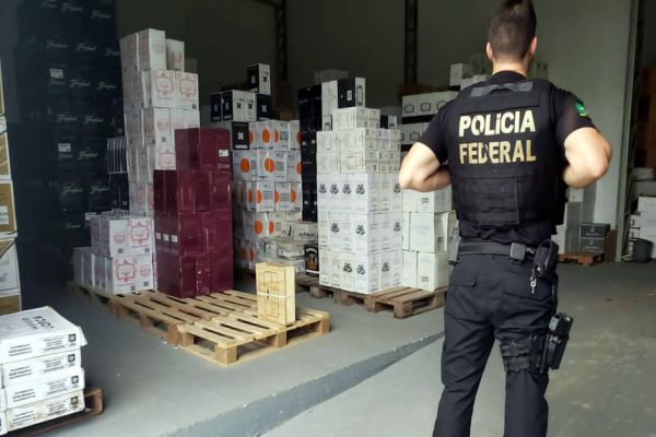 Segunda vez: Grupo é alvo de Operação da PF de combate ao descaminho de vinhos argentinos para o BR