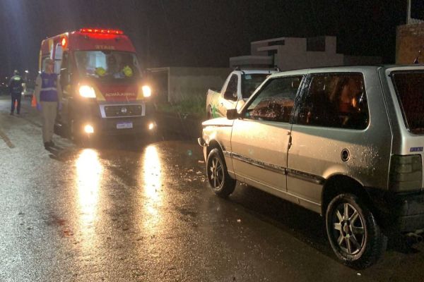 Condutor envolvido em colisão frontal no Jardim Riviera é detido pela PM por embriaguez ao volante
