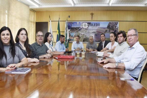 Reunião com MP trata de situações fundiárias irregulares em Toledo