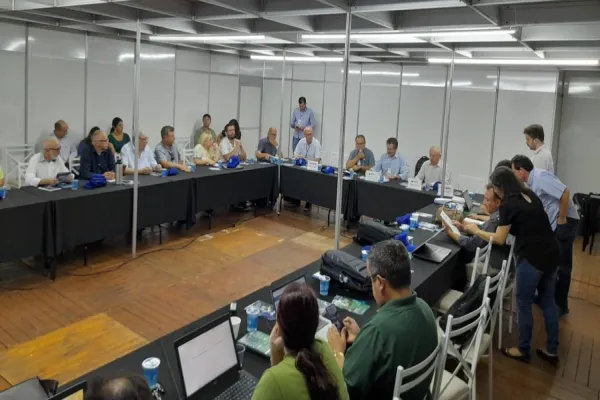 Foto relacionada a notícia: Câmara Especializada de Agronomia apresenta manual para uso consciente de agrotóxicos