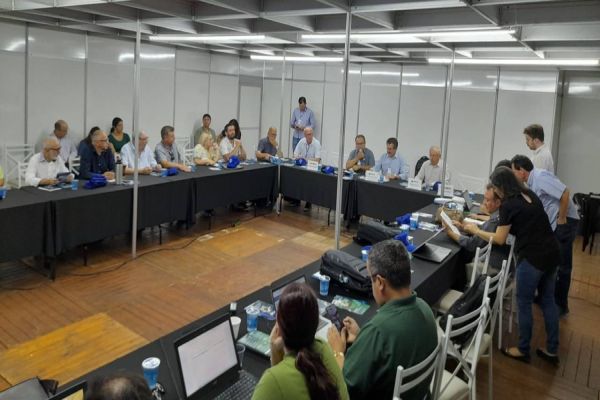 Câmara Especializada de Agronomia apresenta manual para uso consciente de agrotóxicos