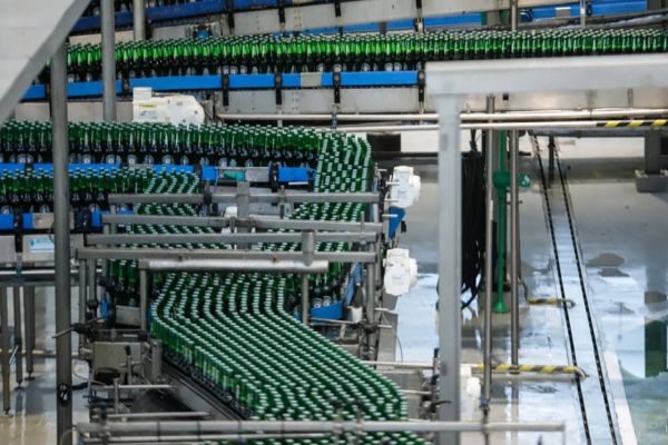 Com expansão de 21%, indústria de bebidas do Paraná foi a que mais cresceu em 2022