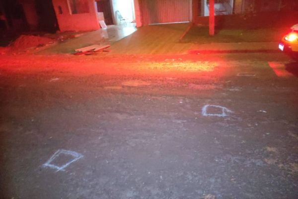 Imagem referente a notícia: Mulher é assassinada a tiros em bar na cidade de Assis Chateaubriand