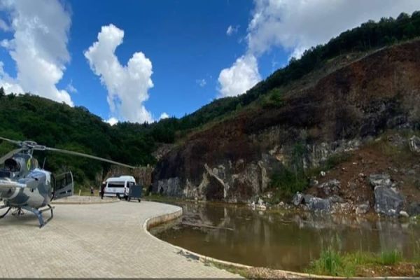Jovem cai em rio após corda arrebentar durante salto de pêndulo em Campo Magro