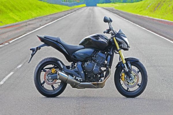 Cb 600f Hornet, da Honda, é a preferida dos brasileiros que buscam por motos seminovas
