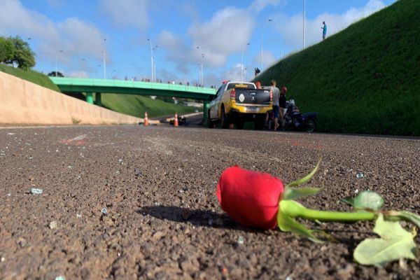 Duas mulheres morrem após serem ejetadas de veículo em capotamento na PRc-467 em Cascavel
