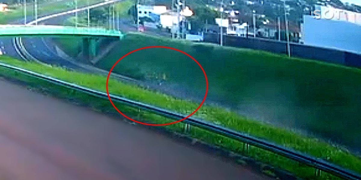 Câmera registra acidente que vitimou duas jornalistas na PRc 467 em Cascavel