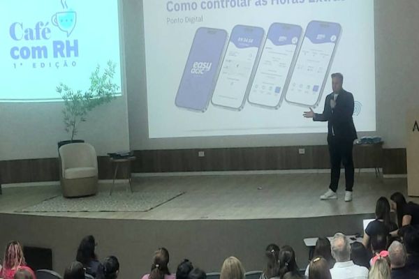 Acic realiza com sucesso a 1ª edição do Café com RH