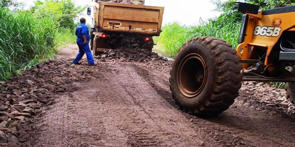 Prefeitura de Toledo realiza recuperação asfáltica na região de Cerro da Lola