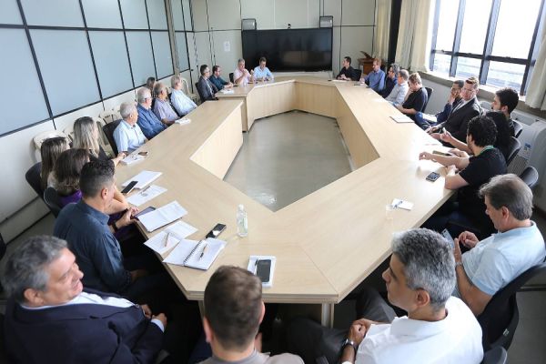Reunião discute reforma do Código Tributário em Cascavel