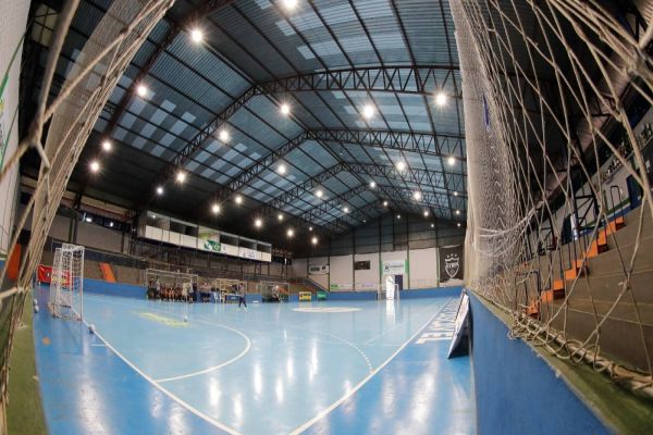 Prefeitura de Cascavel vai reformar Ginásio da Neva e melhorar espaço para atletas e torcedores