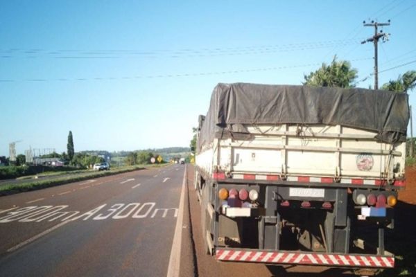Caminhoneiro de Foz do Iguaçu sofre infarto e morre no perímetro de São Miguel do Iguaçu