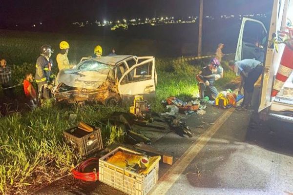 Bebe de um ano morre e seis feridos em acidente na PR-472; Três feridos graves