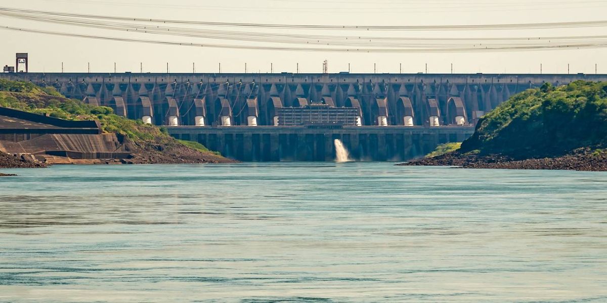 Itaipu aciona Comissão Especial de Cheias para acompanhar aumento do Rio Paraná