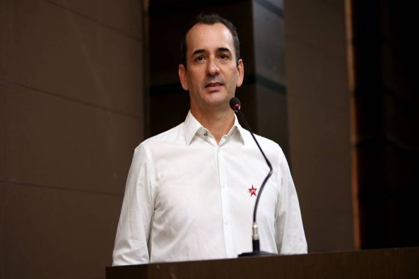 "Lei Paulo Gustavo irá gerar emprego e renda ao setor cultural de Cascavel", diz Laércio