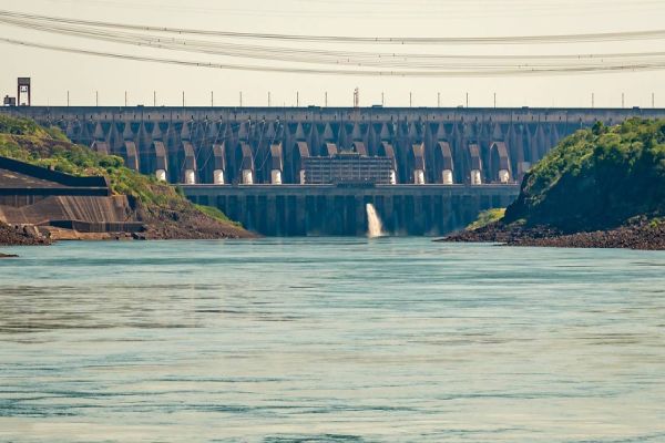 Itaipu aciona Comissão Especial de Cheias para acompanhar aumento do Rio Paraná