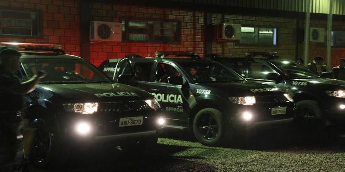BPFron apreende carga de cigarros contrabandeados em Corbélia