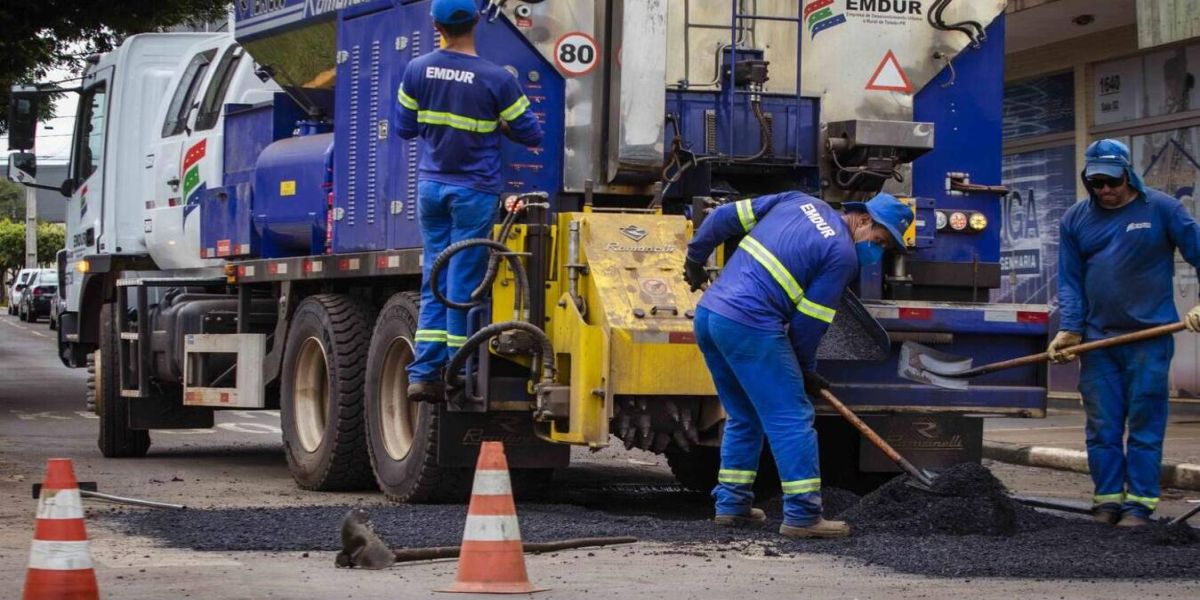 Caminhão tapa-buracos de Toledo traz eficiência e rapidez na recuperação de vias