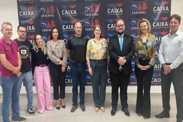 Membros da OAB de Cascavel e Toledo se reúnem com representantes da APAC