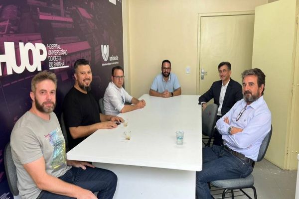 Huop e prefeitura de Corbélia discutem convênio para exames e cirurgias eletivas