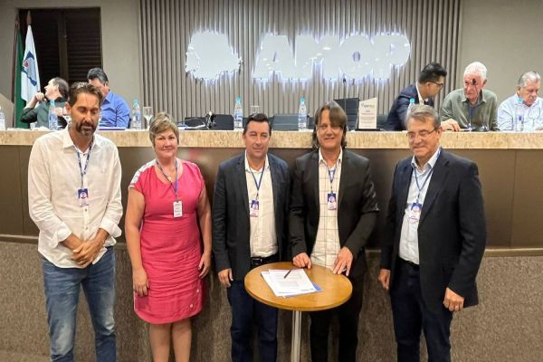 Prefeito de Planalto é oficialmente empossado na AMOP