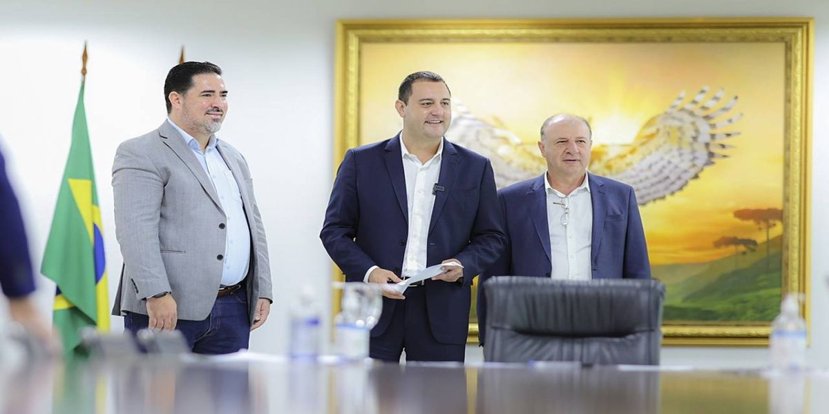 Governador sanciona lei que moderniza o Quadro Próprio do Poder Executivo