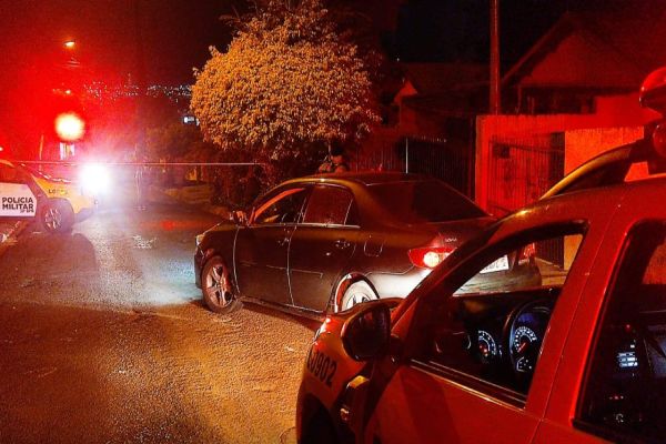 Casal tem carro metralhado e homem morre na zona norte de Londrina