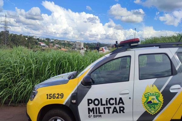Polícia investiga abandono de carro com marcas de sangue e tentativa de incêndio em Cascavel